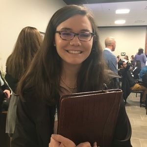 Meet your Posher, Mackenzie